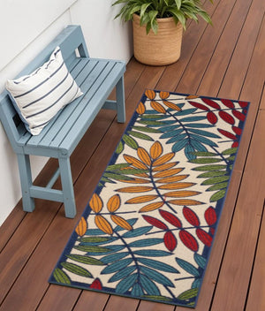 6' X 9' Ivory And Blue Floral Indoor Outdoor Area Rug