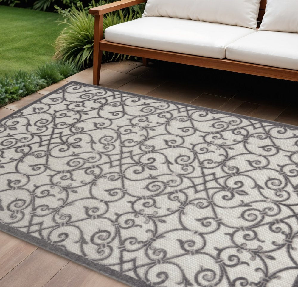 5' X 8' Gray Indoor Outdoor Area Rug
