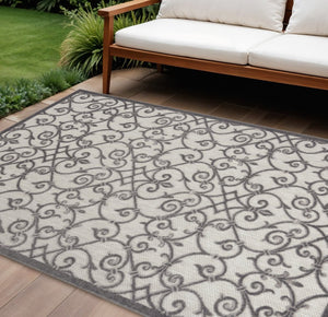 5' X 8' Gray Indoor Outdoor Area Rug