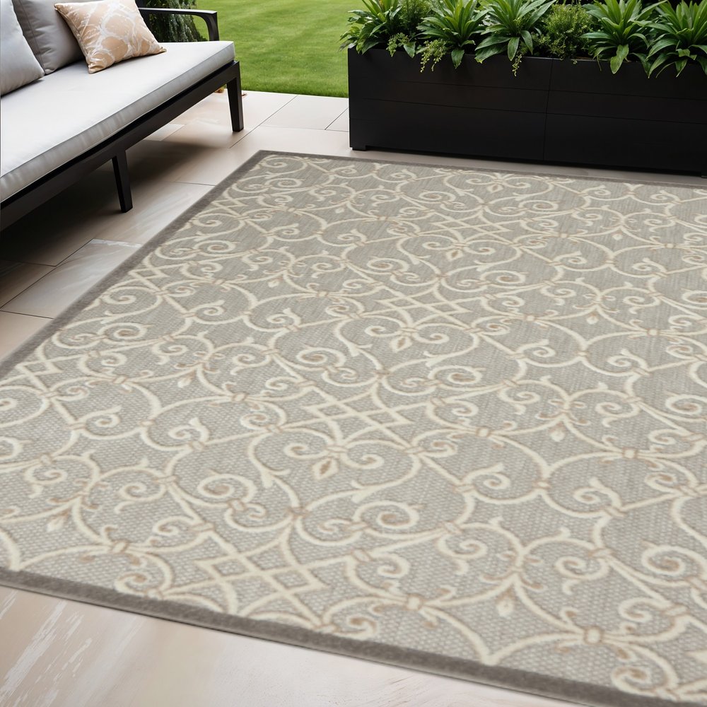8' X 11' Gray And Ivory Indoor Outdoor Area Rug
