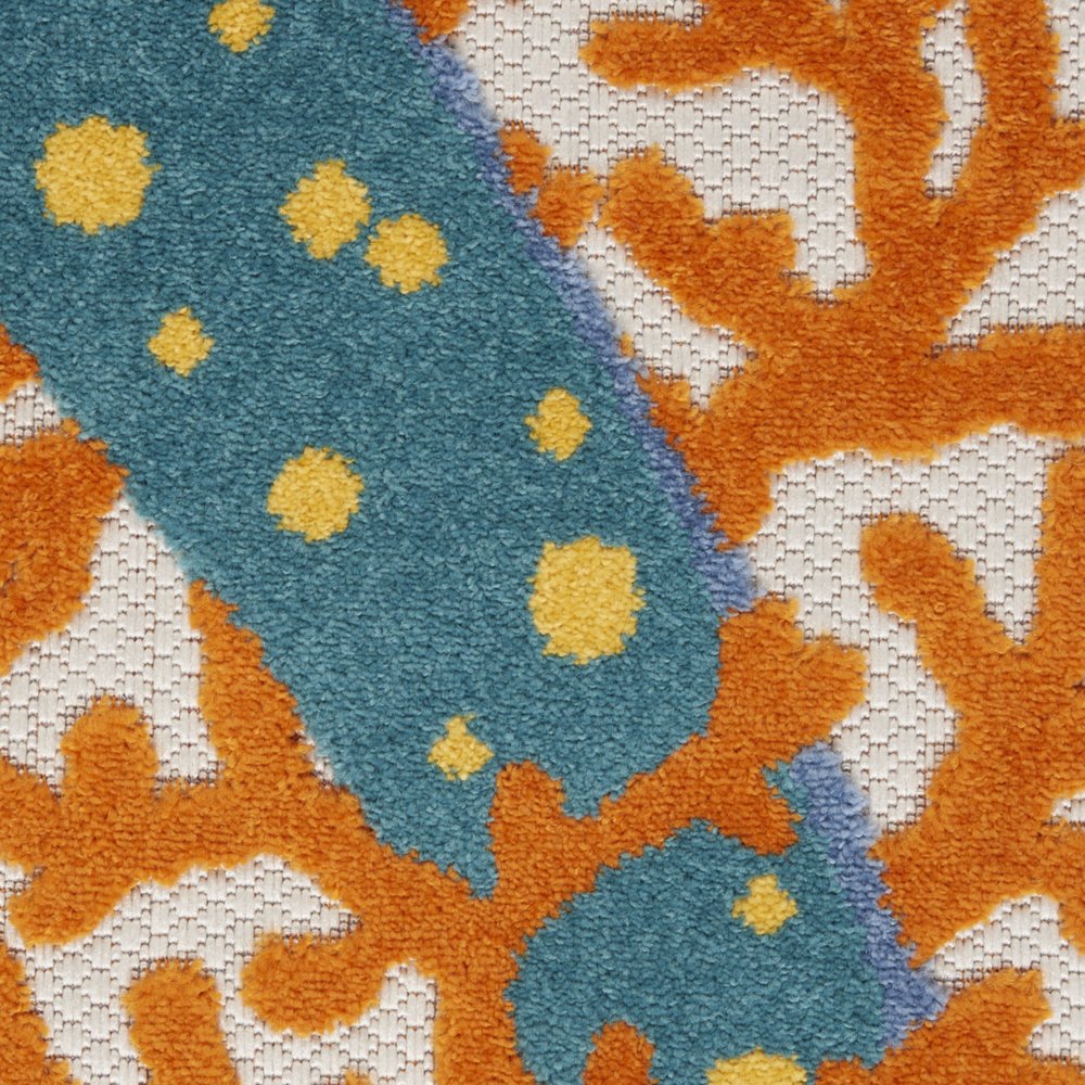 7' X 10' Yellow And Ivory Indoor Outdoor Area Rug