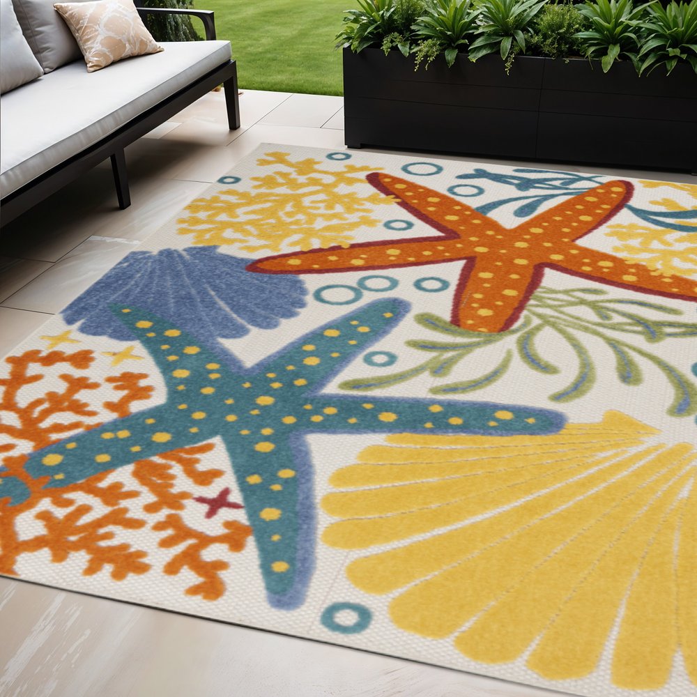 7' X 10' Yellow And Ivory Indoor Outdoor Area Rug