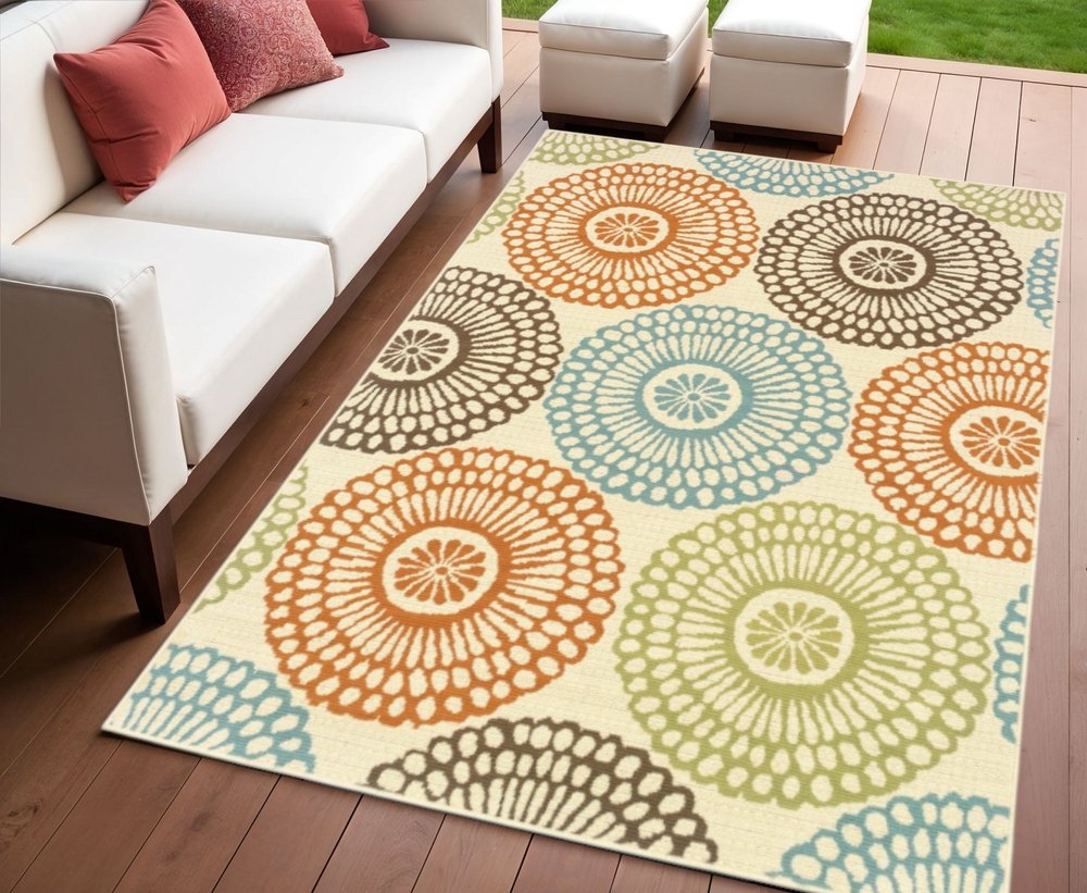 5' X 8' Beige Indoor Outdoor Area Rug
