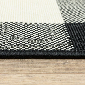 8' Black And Ivory Indoor Outdoor Runner Rug