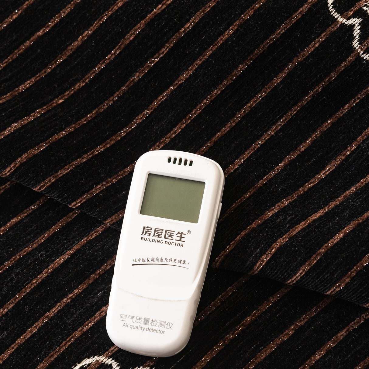 Chenille Camellia Floral Sofa Throw Cover Couch Blanket with Striped Jacquard