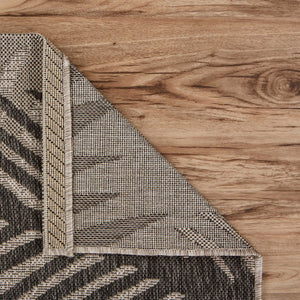 5' X 7' Beige Indoor Outdoor Area Rug