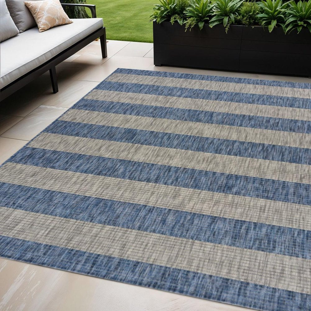 8' X 10' Blue And Gray Indoor Outdoor Area Rug