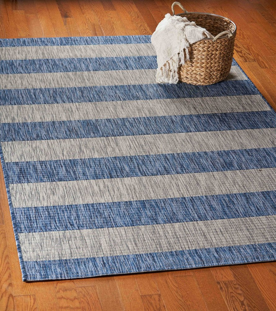 2' X 3' Blue And Gray Indoor Outdoor Area Rug