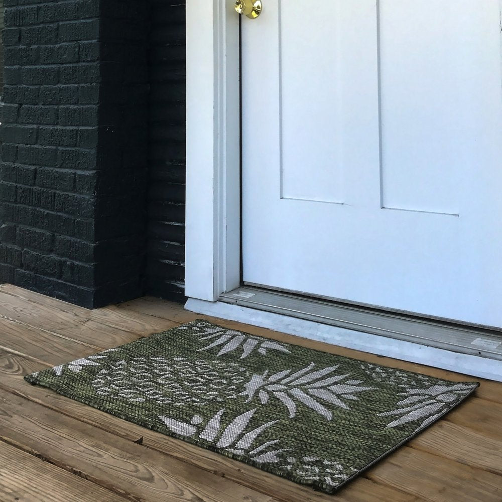 2' X 3' Green Indoor Outdoor Area Rug