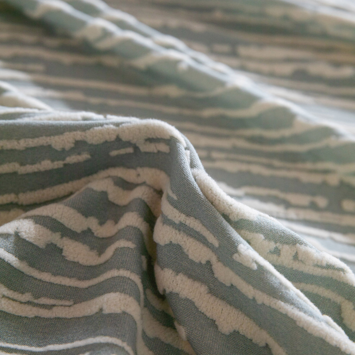 High Stretch Couch Slipcover with Abstract Stripe, Washable Non-Slip Cover for Dogs