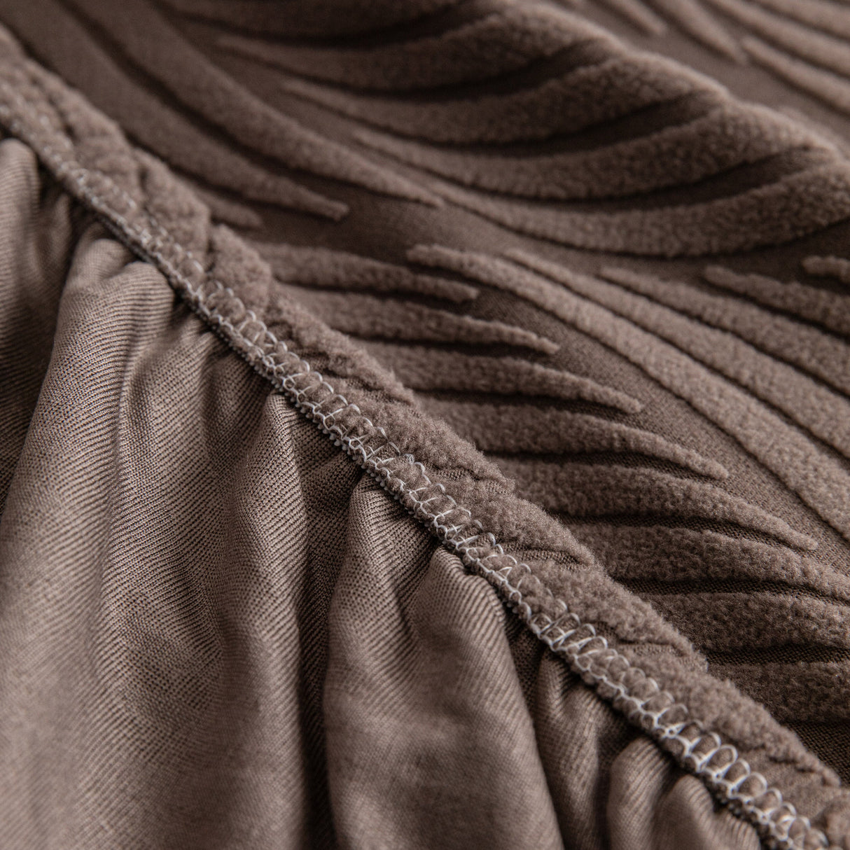 Modern Wavy Jacquard Sofa Slipcover, High Stretch Sofa Cover with 3D Organic Texture