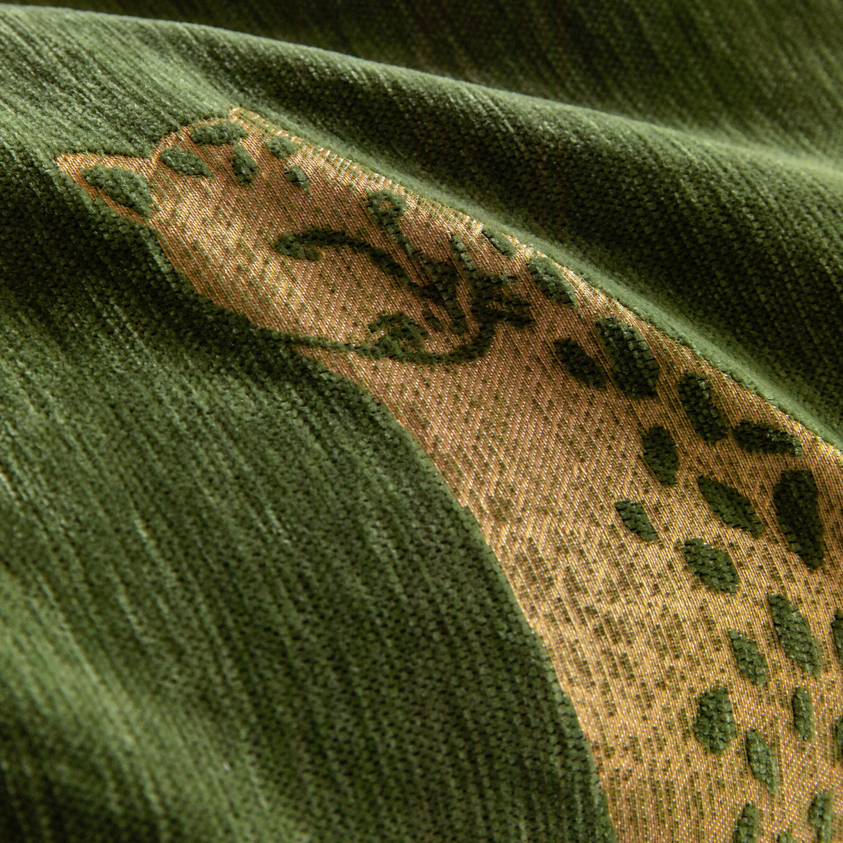 Leopard Sofa Cover Blanket Stylish Furniture Protector Throw for Couches & Loveseats