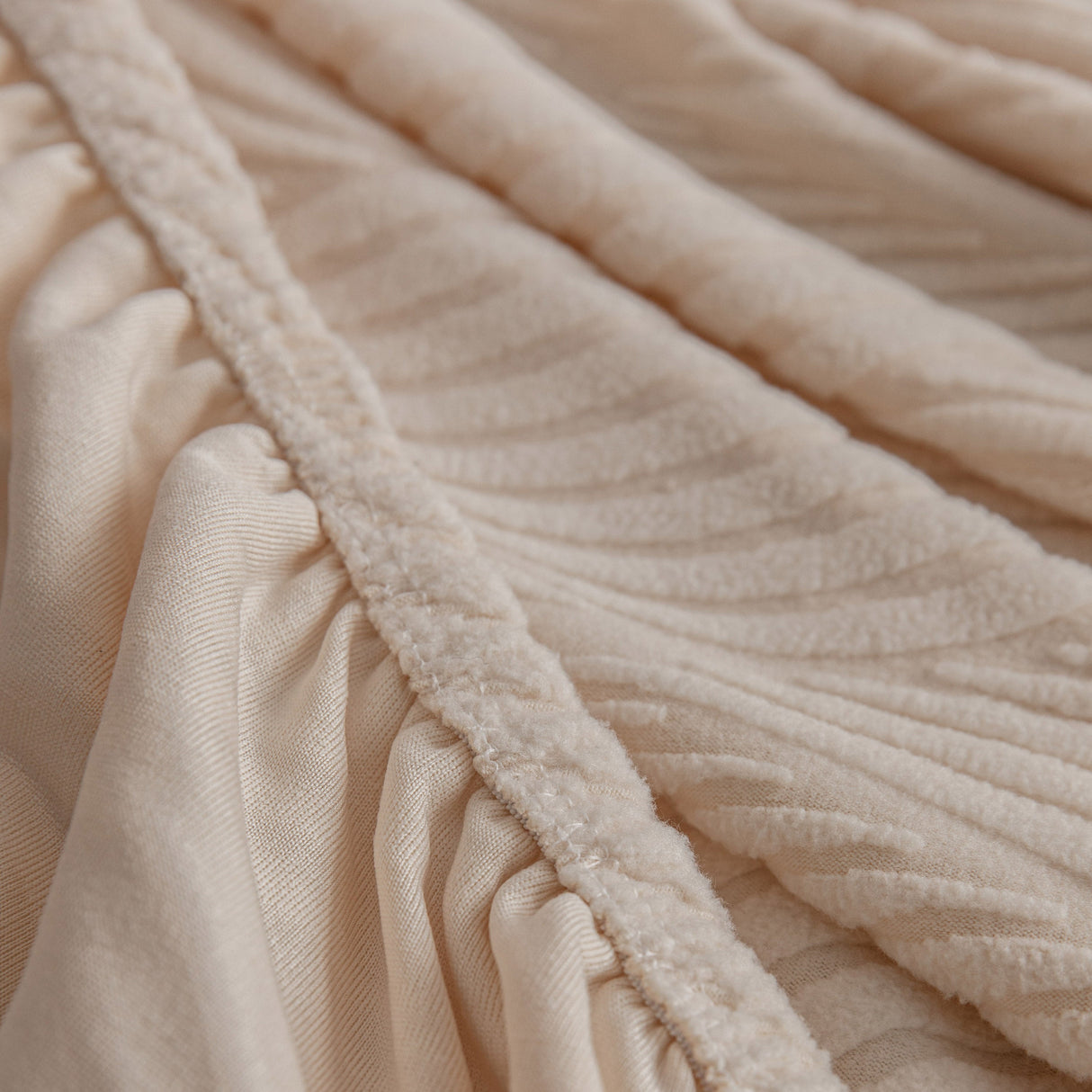 Modern Wavy Jacquard Sofa Slipcover, High Stretch Sofa Cover with 3D Organic Texture