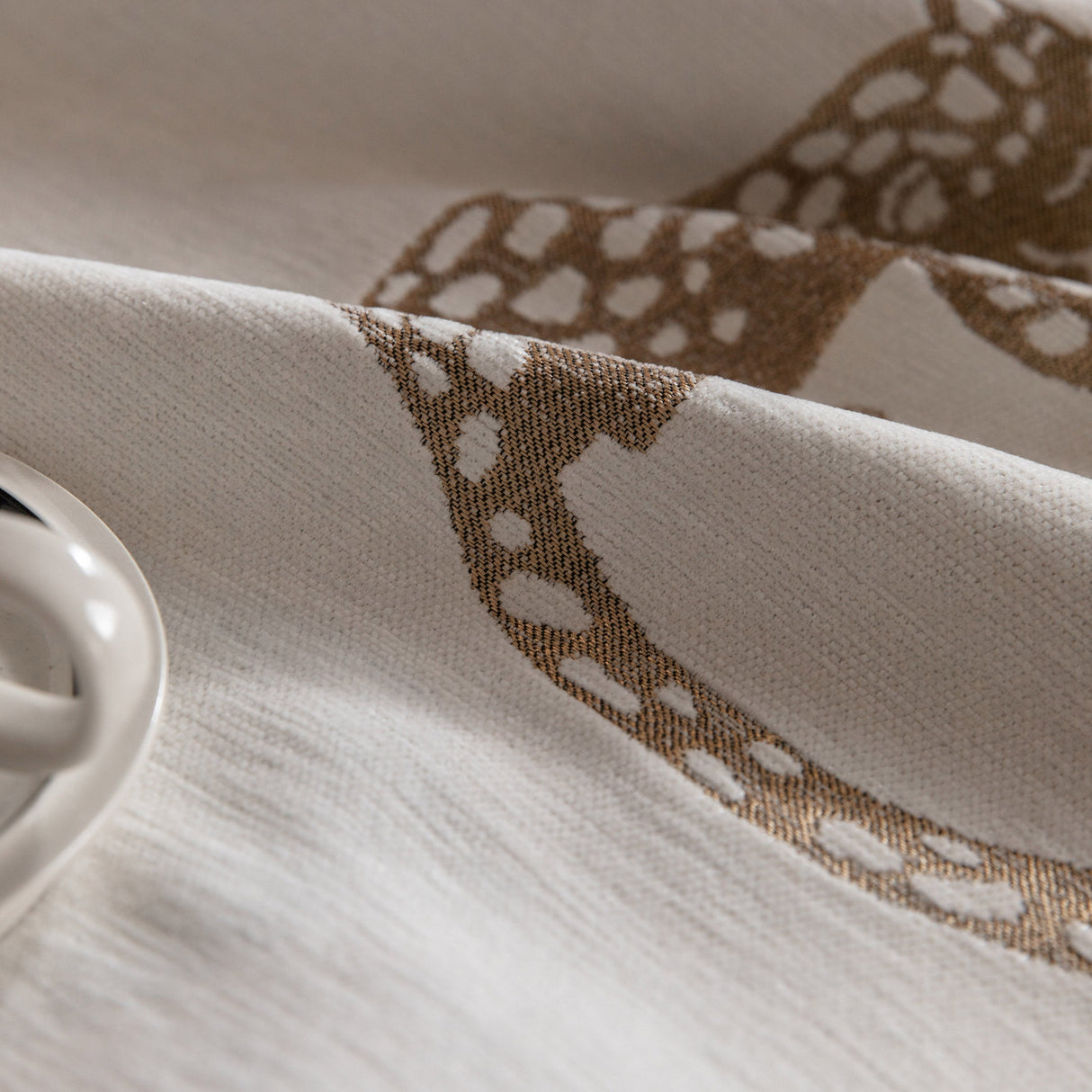 Leopard Sofa Cover Blanket Stylish Furniture Protector Throw for Couches & Loveseats