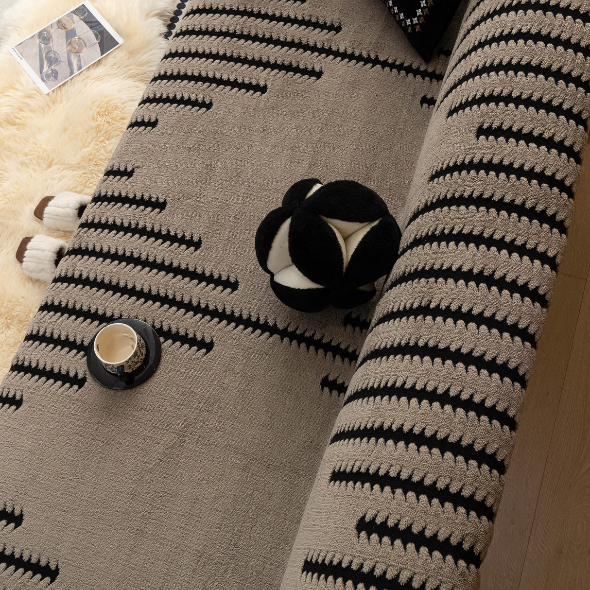 Jacquard Fleece Throw Blanket for Couch Plush Fuzzy Cozy Soft Blankets and Throws for Sofa