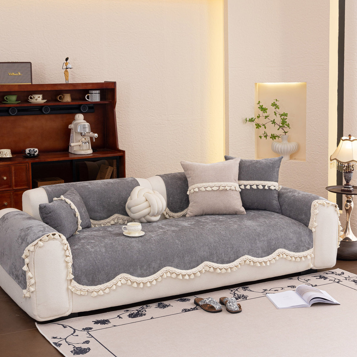 Chenille Sofa Cover Towel – Non-Slip, Washable Pets Couch Protector with Tassels