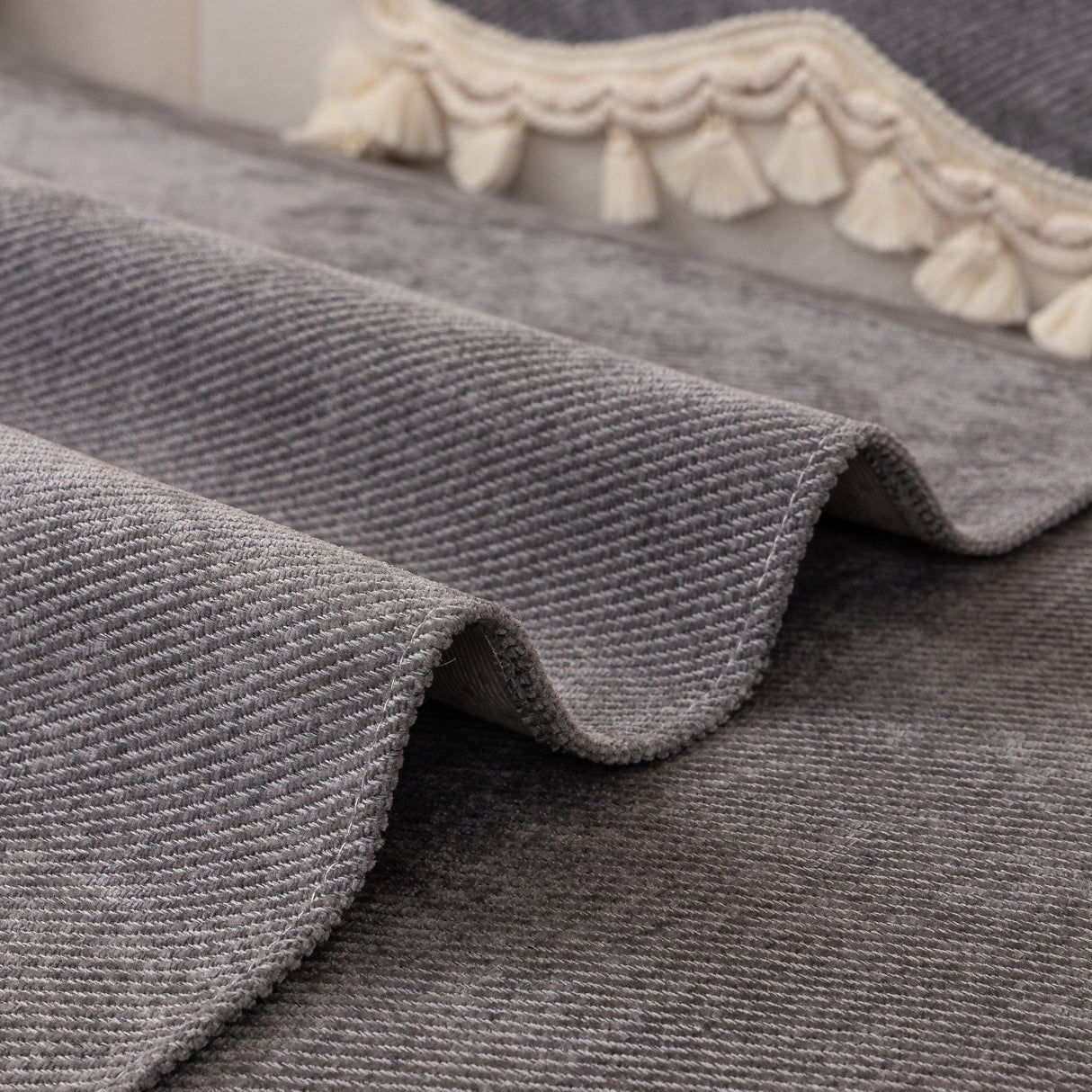 Chenille Sofa Cover Towel – Non-Slip, Washable Pets Couch Protector with Tassels
