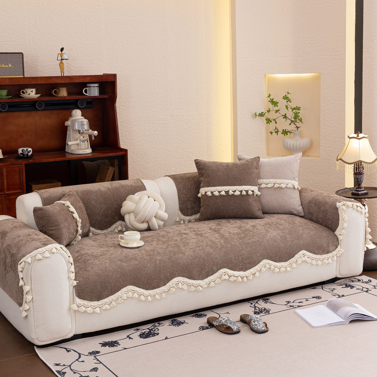 Chenille Sofa Cover Towel – Non-Slip, Washable Pets Couch Protector with Tassels