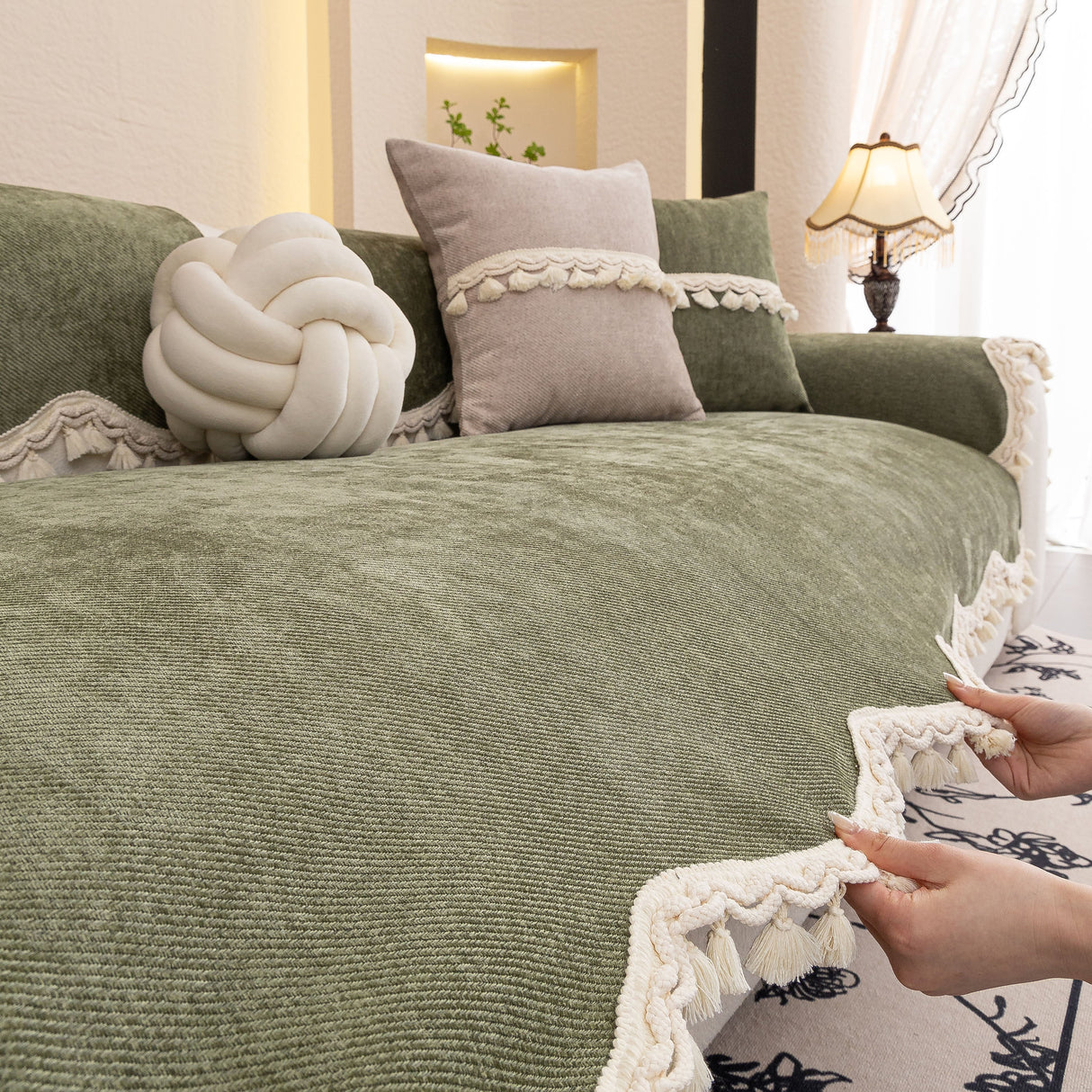 Chenille Sofa Cover Towel – Non-Slip, Washable Pets Couch Protector with Tassels