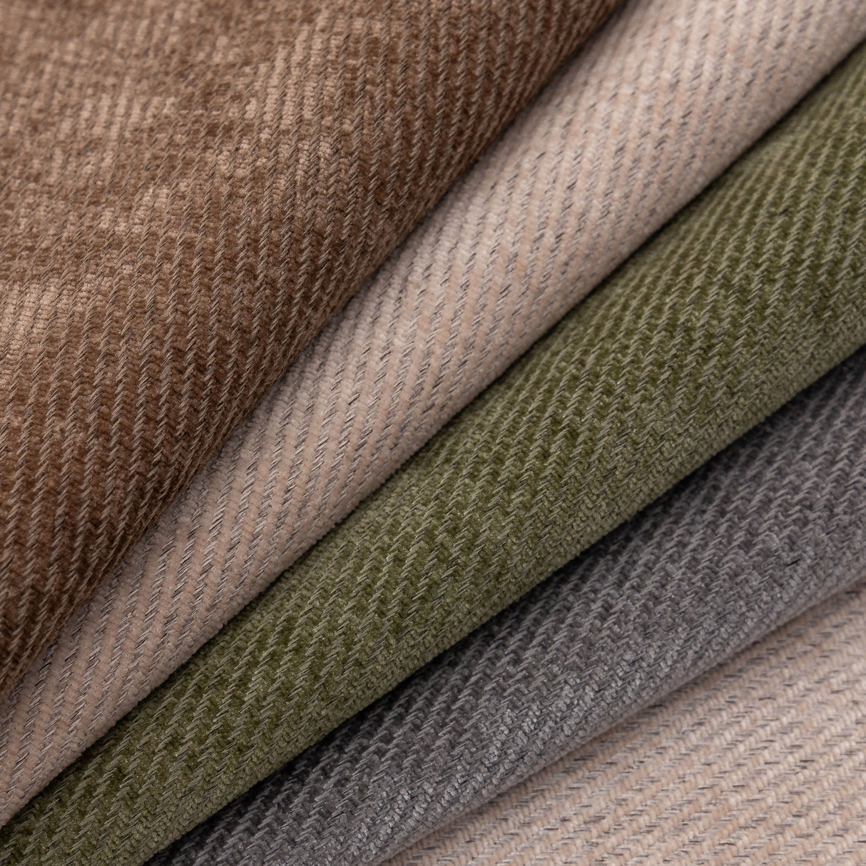 Chenille Sofa Cover Towel – Non-Slip, Washable Pets Couch Protector with Tassels