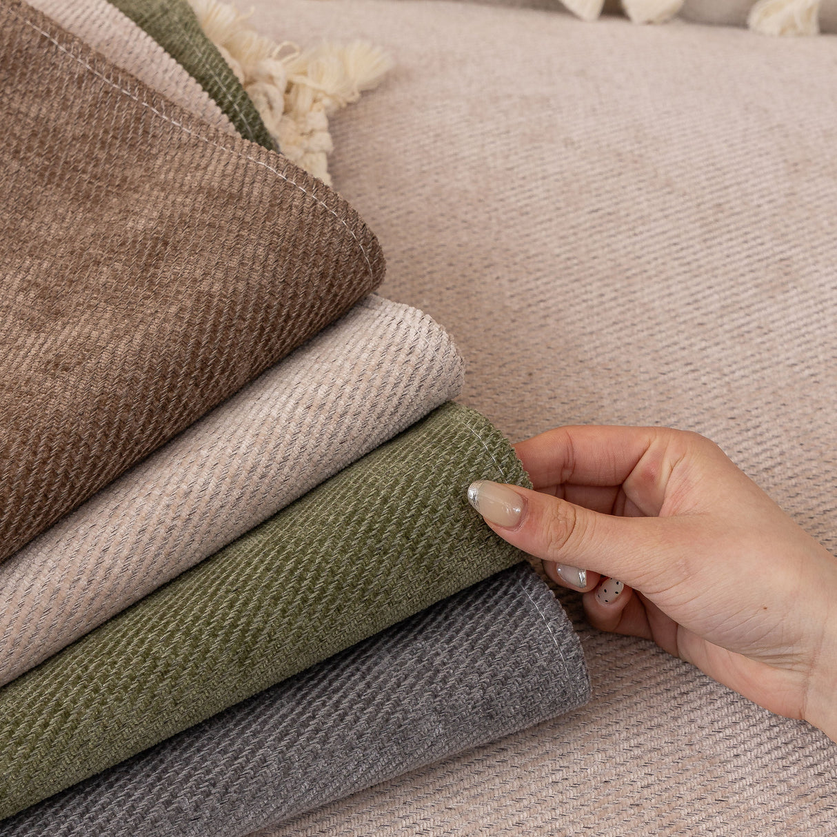 Chenille Sofa Cover Towel – Non-Slip, Washable Pets Couch Protector with Tassels