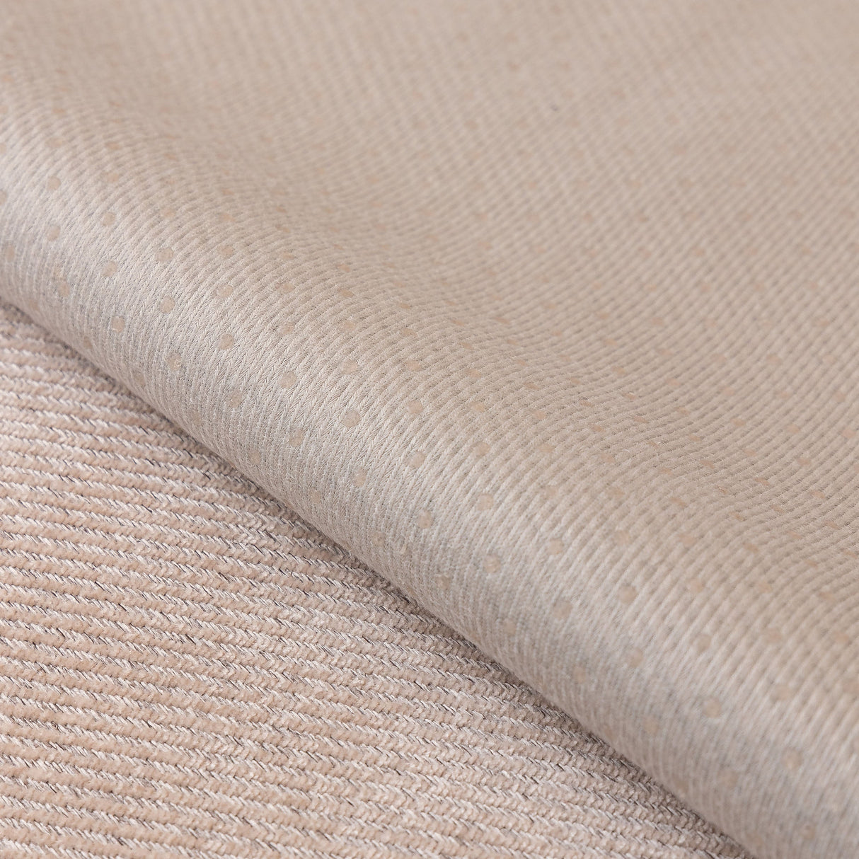 Chenille Sofa Cover Towel – Non-Slip, Washable Pets Couch Protector with Tassels