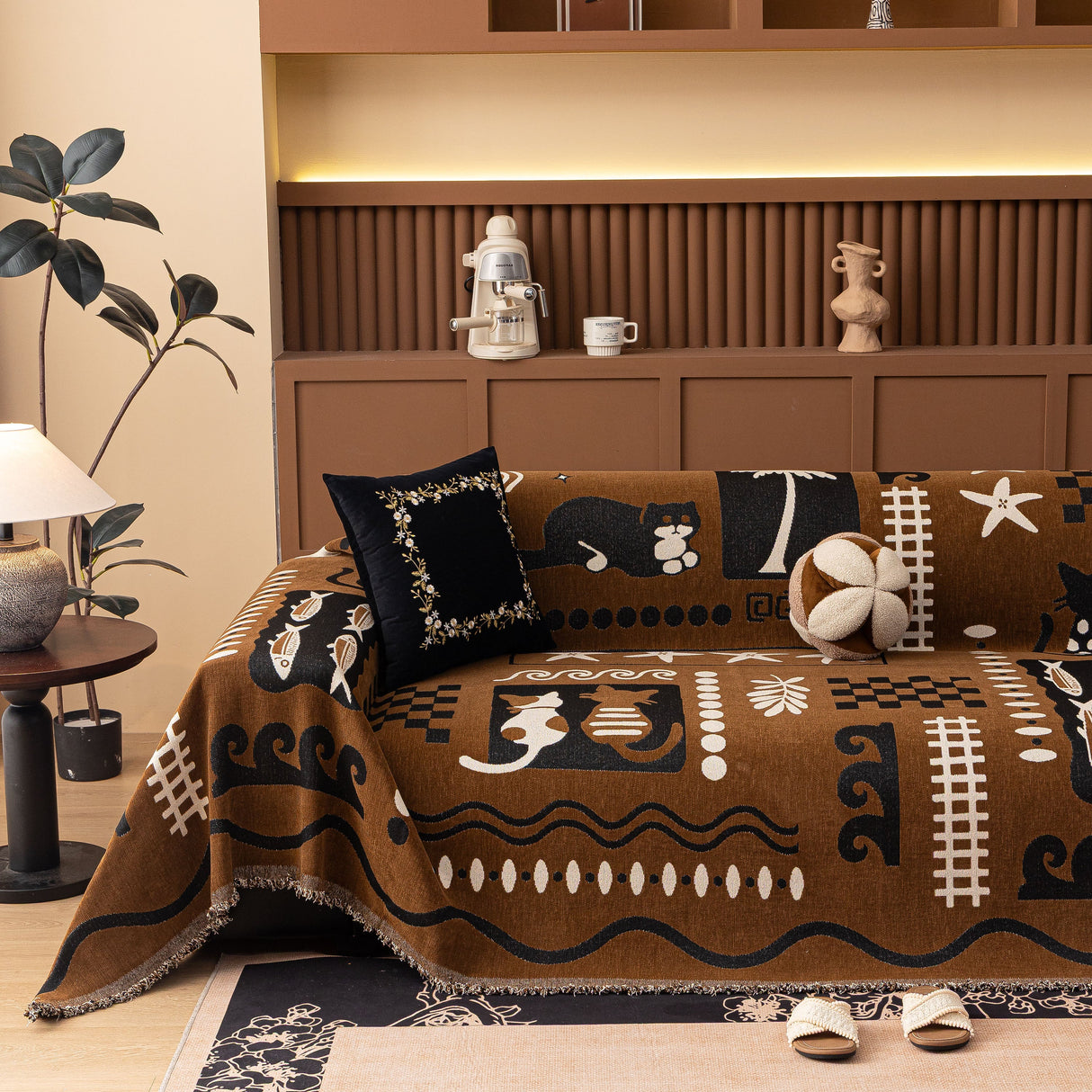 Boho Chic Woven Throw Blanket for Couch, Washable Couch Cover for Pets, Dogs, Cats