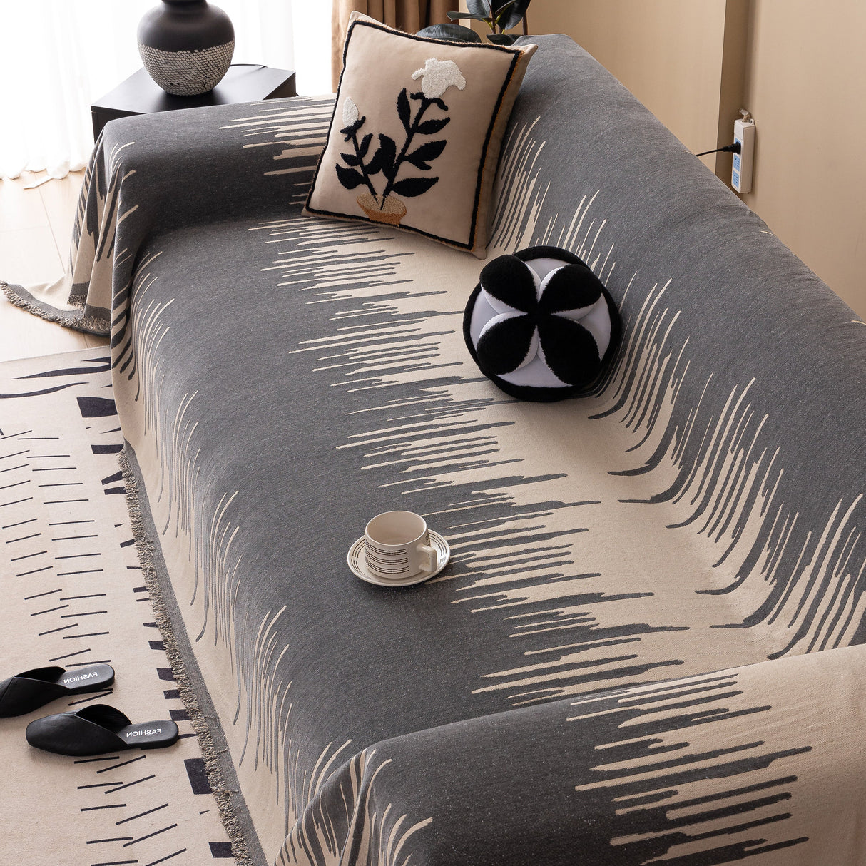 Luxury Throws for Sofas, Versatile Slipcovers & Sofa Covers for Couches and Chairs