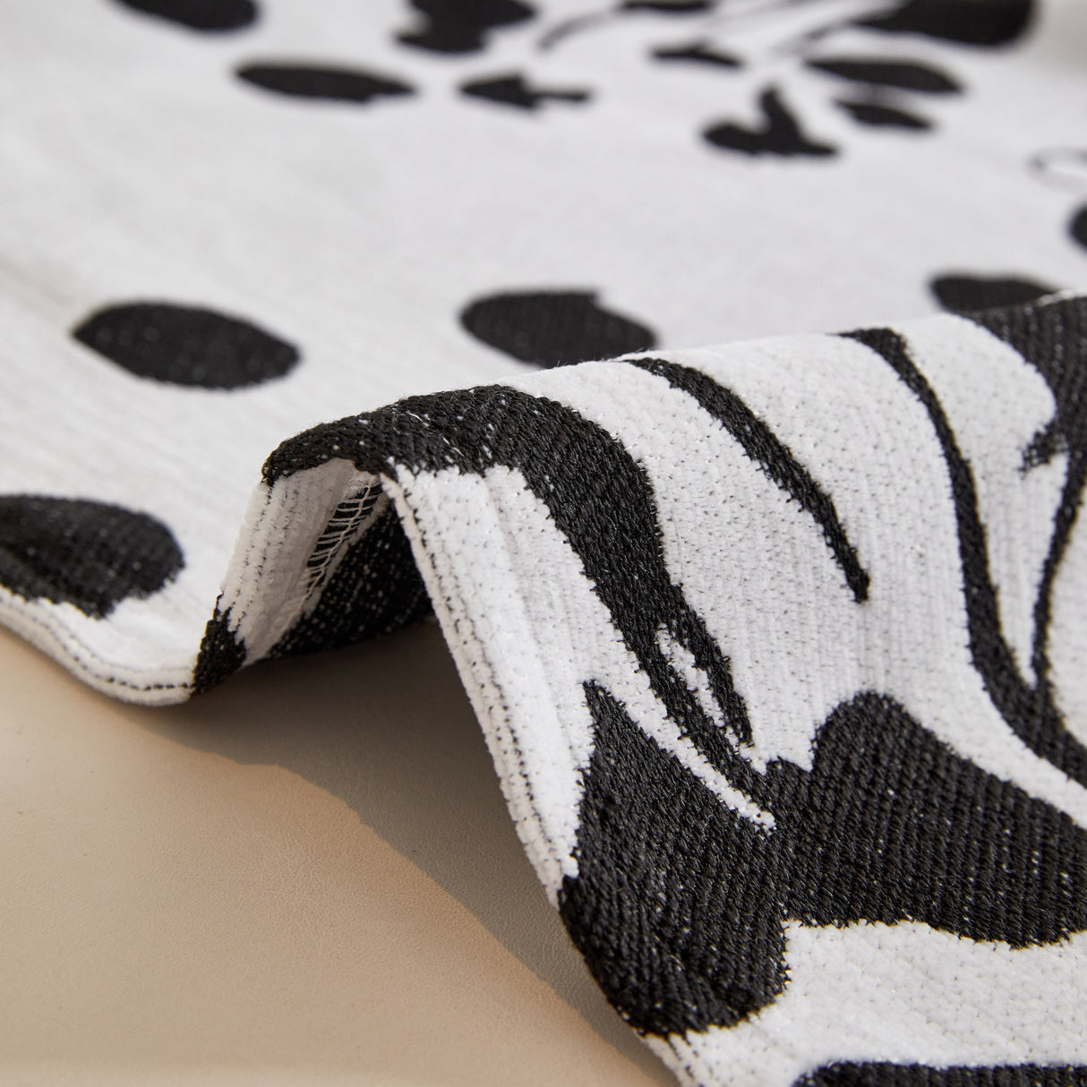 Dandelion Blanket Throw for Sofas Chenille Furniture Couch Cover, Couch Cushion Cover for Kids, Pets