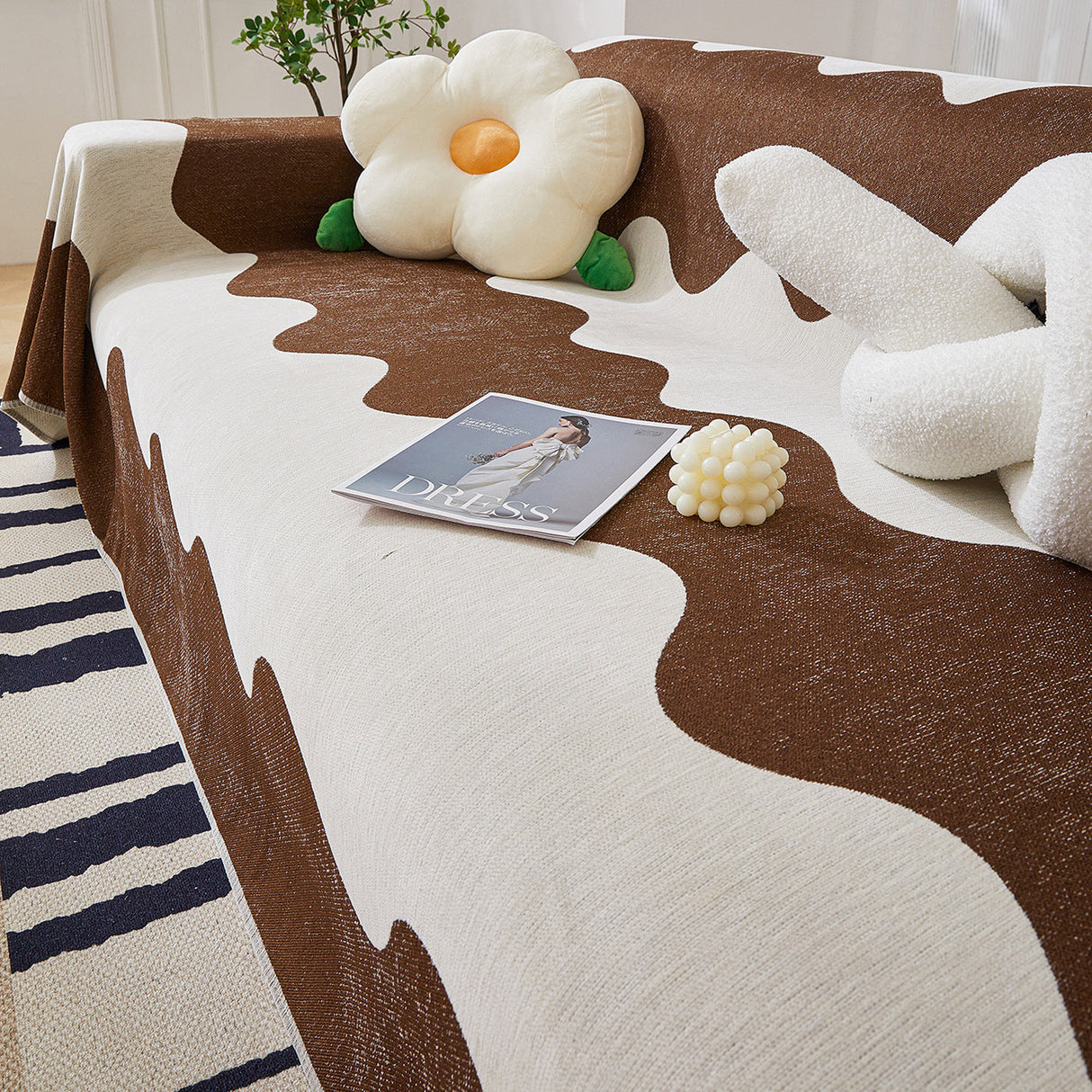 Chenille Minimalist Wavy Sofa Throw Cover, Cozy Blankets for Couch, Machine Washable Couch Protector