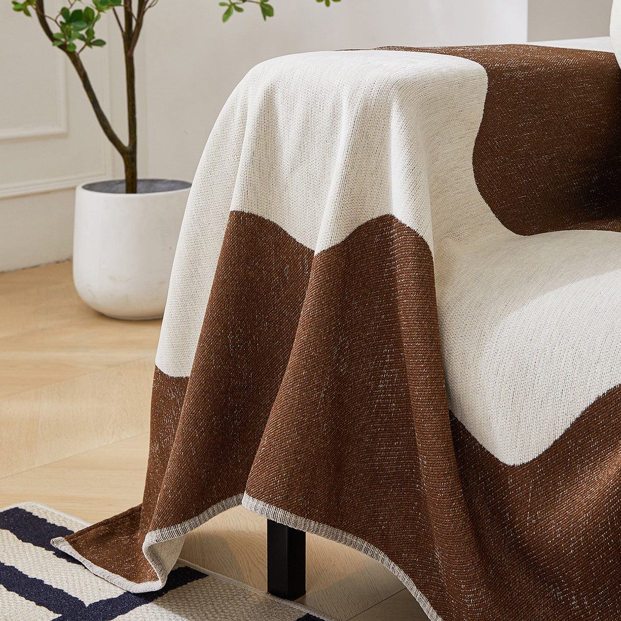 Chenille Minimalist Wavy Sofa Throw Cover, Cozy Blankets for Couch, Machine Washable Couch Protector