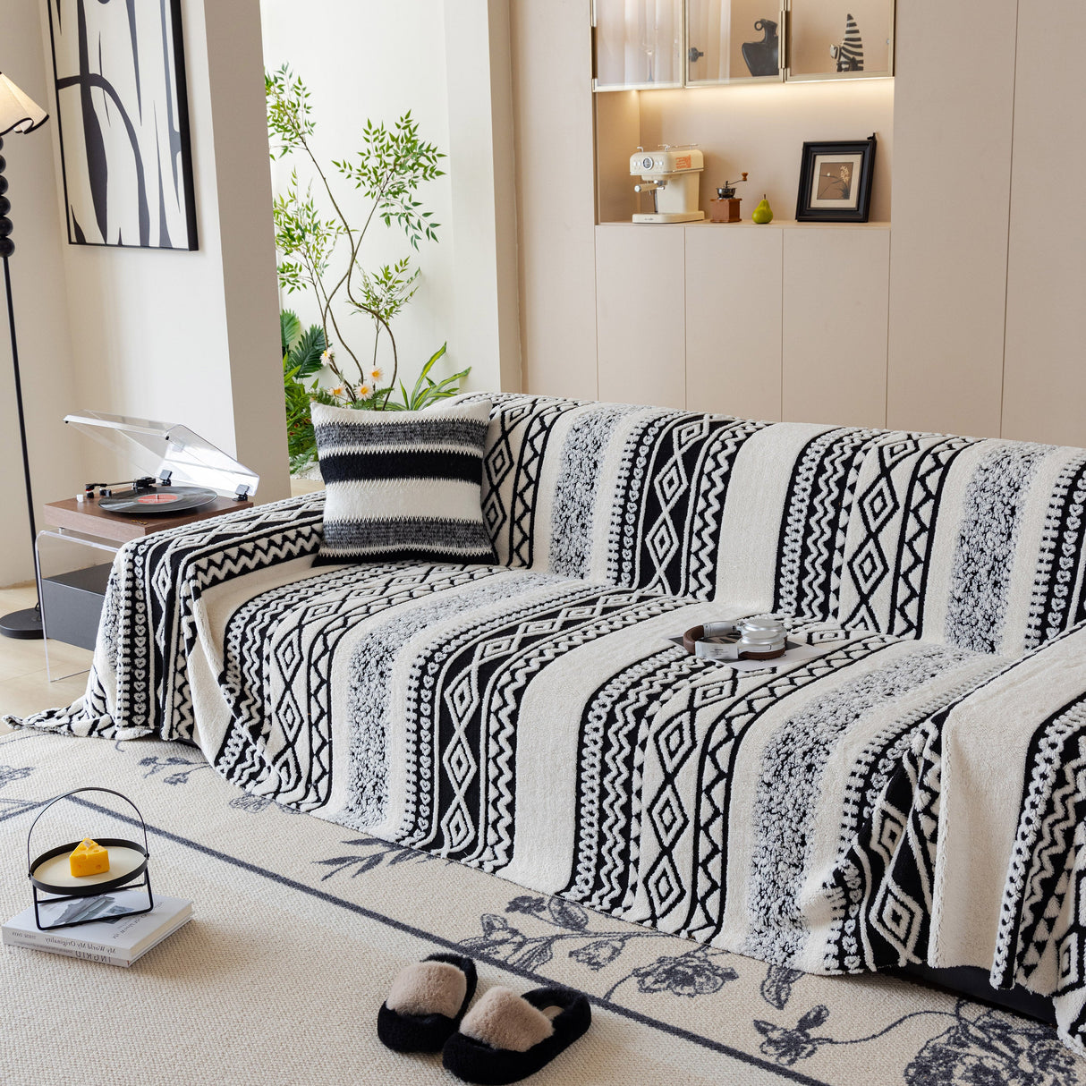 Bohemian Tufted Sofa Cover, Plush Flannel Throw Blanket with 3D Woven Aztec Stripes