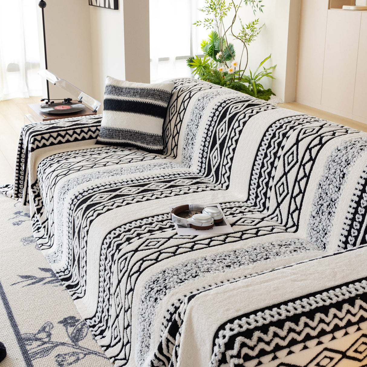 Bohemian Tufted Sofa Cover, Plush Flannel Throw Blanket with 3D Woven Aztec Stripes
