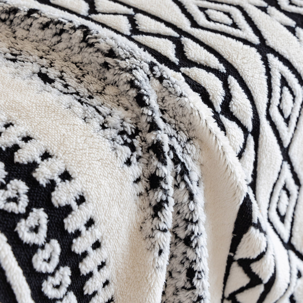 Bohemian Tufted Sofa Cover, Plush Flannel Throw Blanket with 3D Woven Aztec Stripes