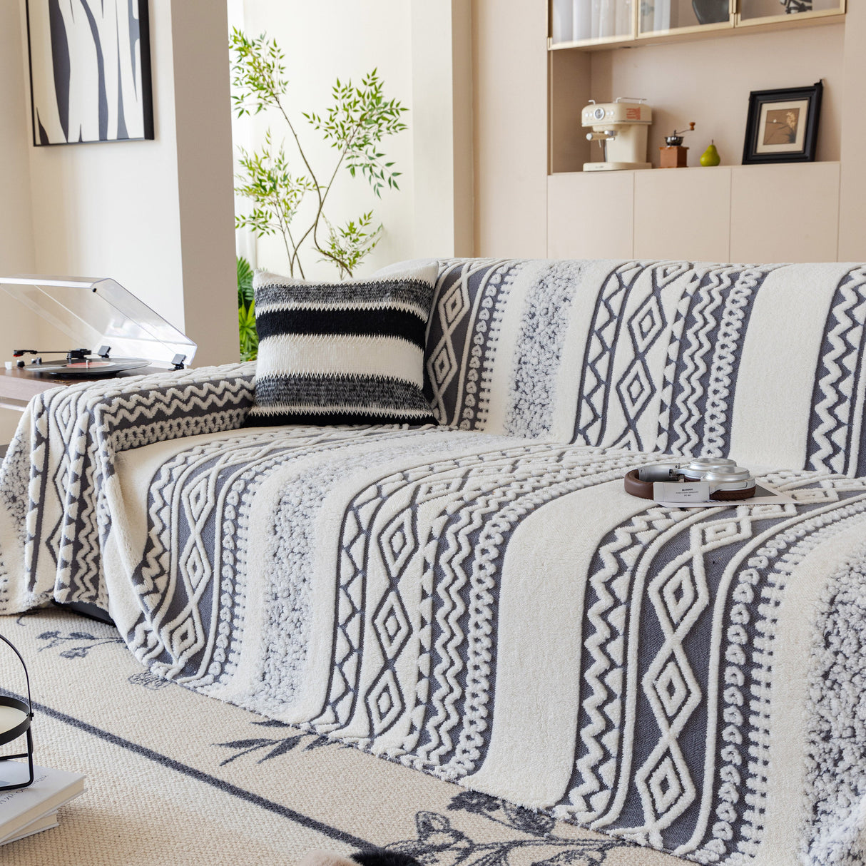 Bohemian Tufted Sofa Cover, Plush Flannel Throw Blanket with 3D Woven Aztec Stripes