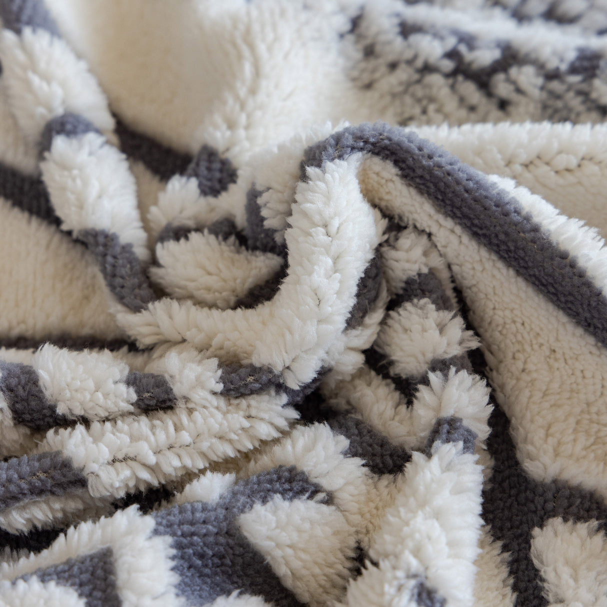 Bohemian Tufted Sofa Cover, Plush Flannel Throw Blanket with 3D Woven Aztec Stripes