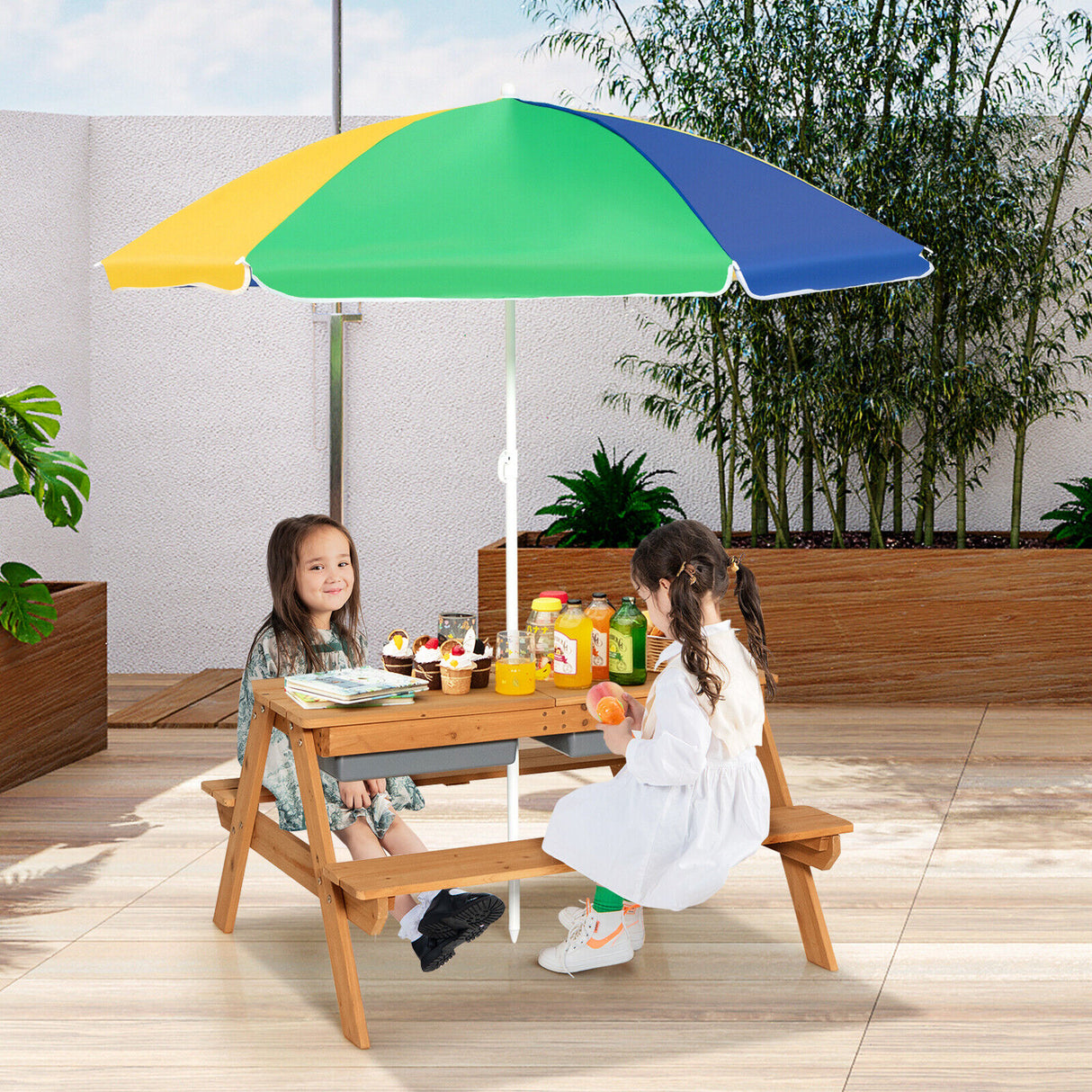 3-in-1 Kids Outdoor Picnic Water Sand Table with Umbrella Play Boxes-Green