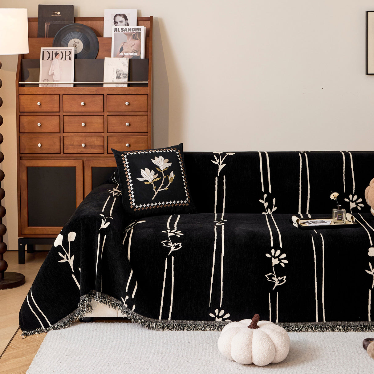 Chenille Jacquard Sofa Throw Cover with Tassel Soft Thick Couch Protector Blanket