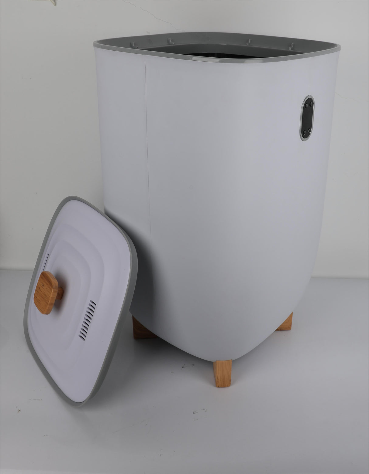 Extra Large Towel Warmers, Luxury Bucket Towel Warmers, Large Towel Warmers For The Bathroom - White by Couch.com