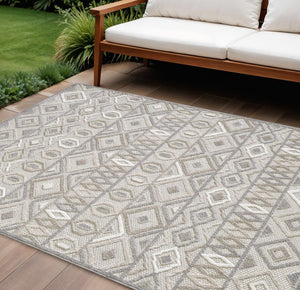 8’ X 10’ Gray Ivory Aztec Pattern Indoor Outdoor Area Rug