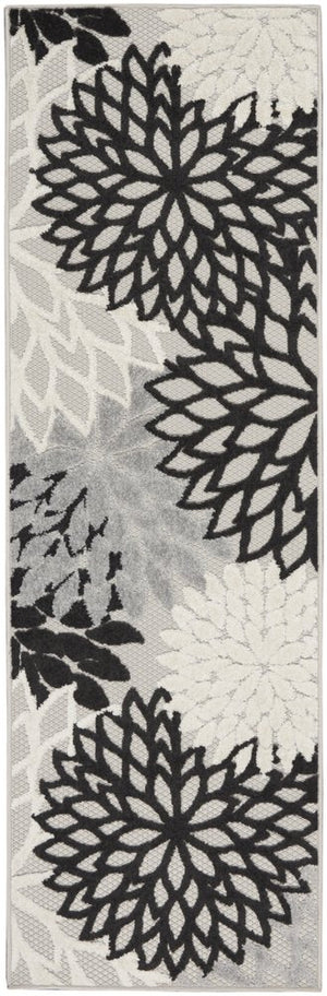 6' Black And White Indoor Outdoor Runner Rug