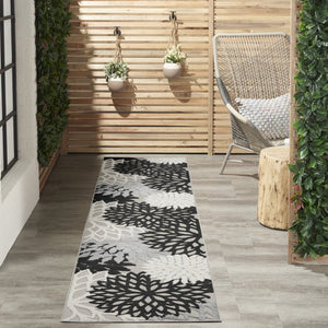 10' Black And White Indoor Outdoor Runner Rug