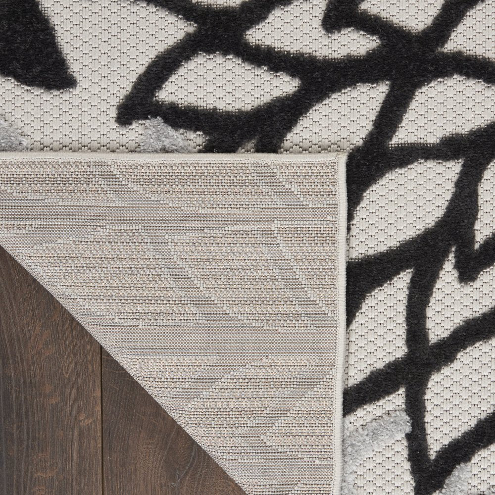 8' Black And White Indoor Outdoor Runner Rug
