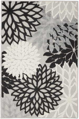 3' X 4' Black And White Indoor Outdoor Area Rug