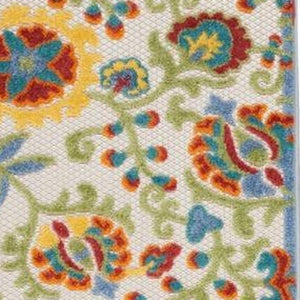 6' Green And Ivory Indoor Outdoor Runner Rug