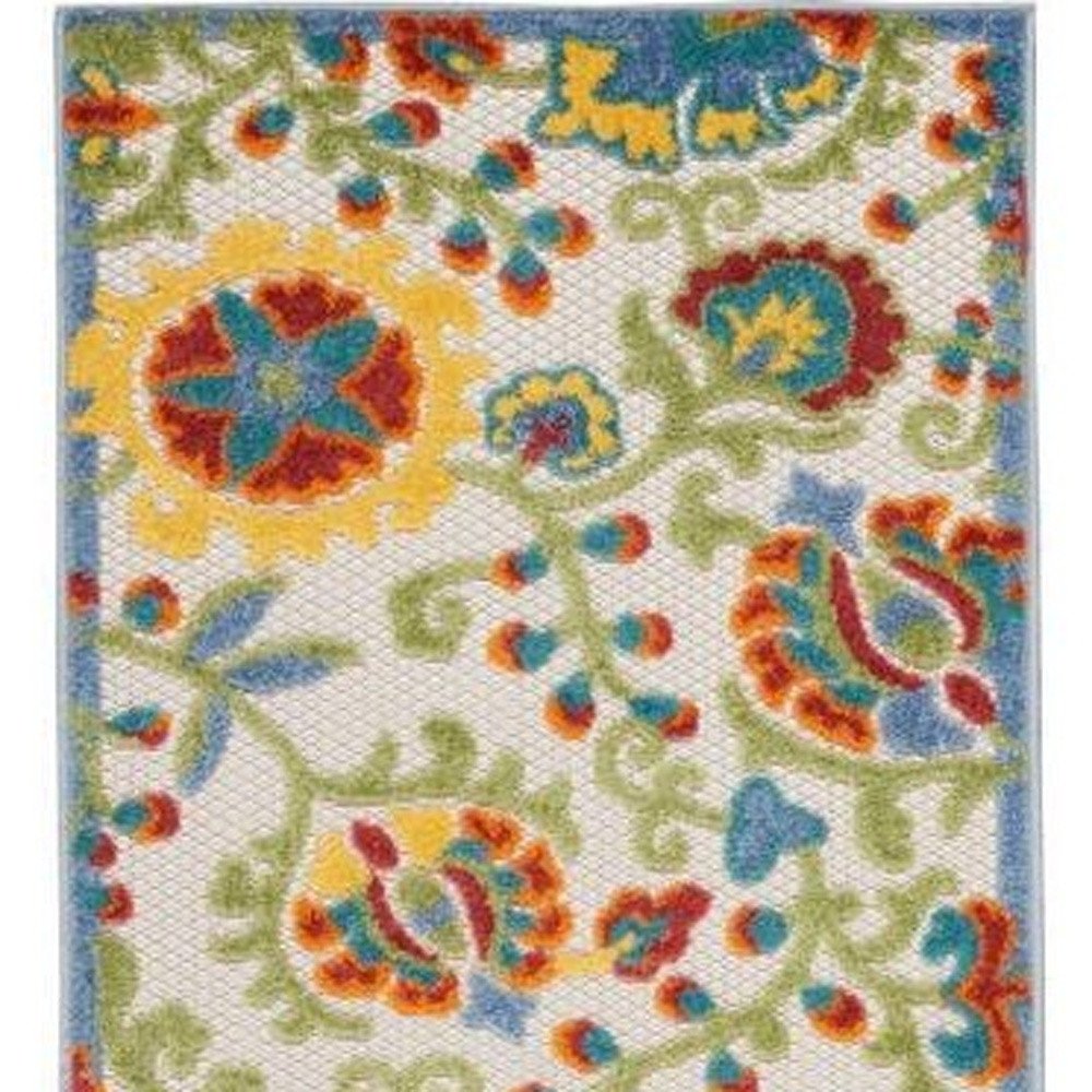 6' Green And Ivory Indoor Outdoor Runner Rug