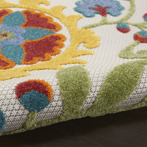 3' X 4' Green And Ivory Indoor Outdoor Area Rug