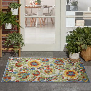 3' X 4' Green And Ivory Indoor Outdoor Area Rug