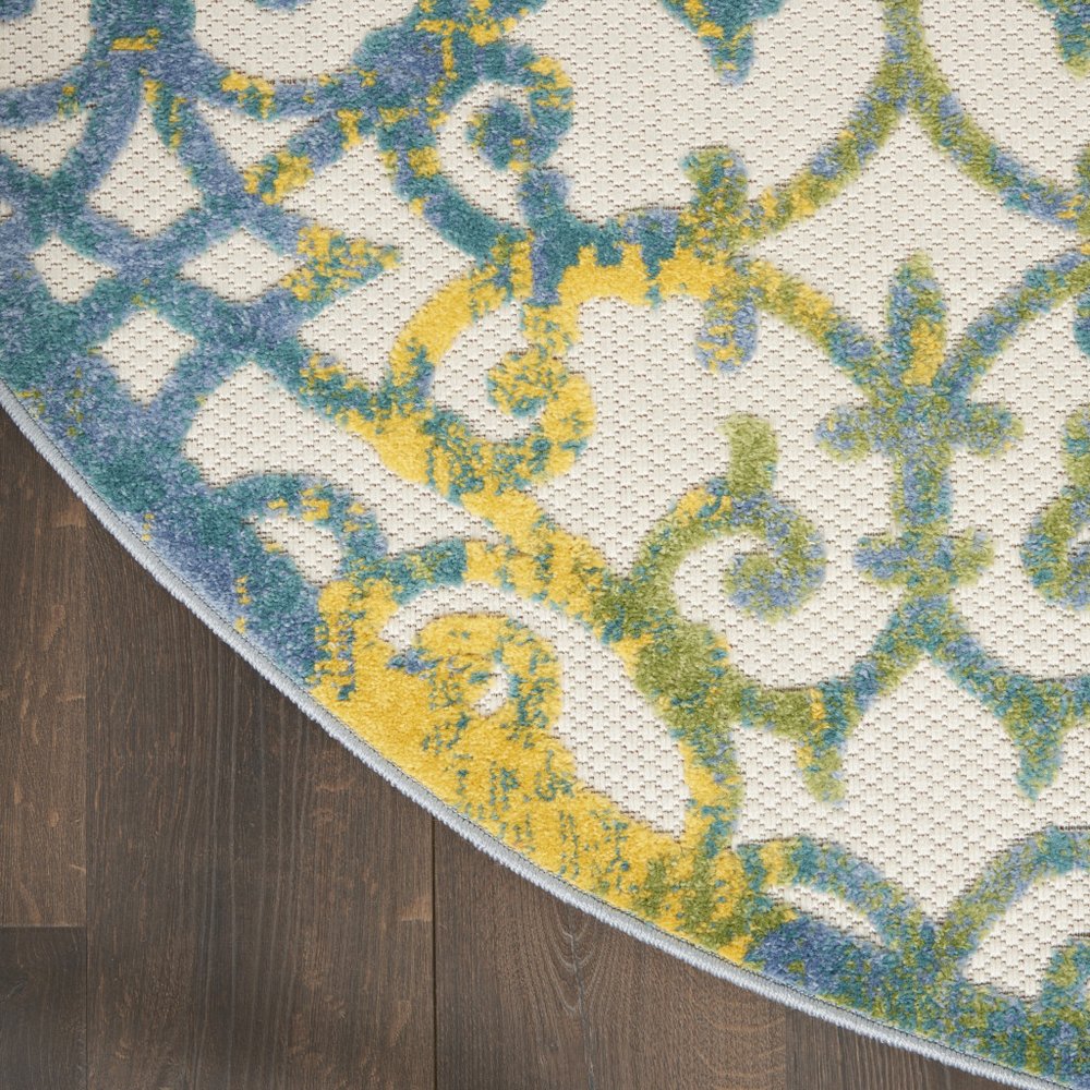 8' X 8' Ivory And Blue Round Indoor Outdoor Area Rug