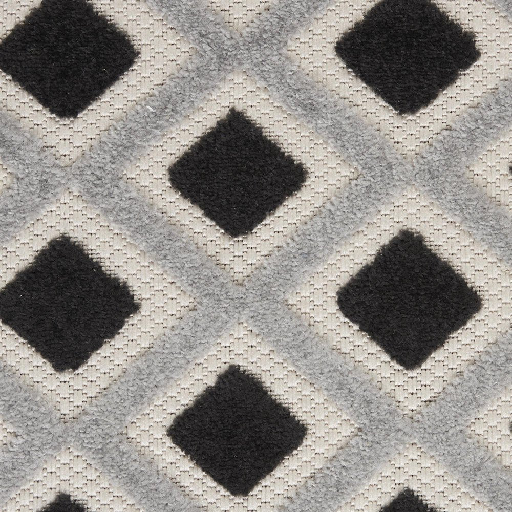 10' Black And White Indoor Outdoor Runner Rug